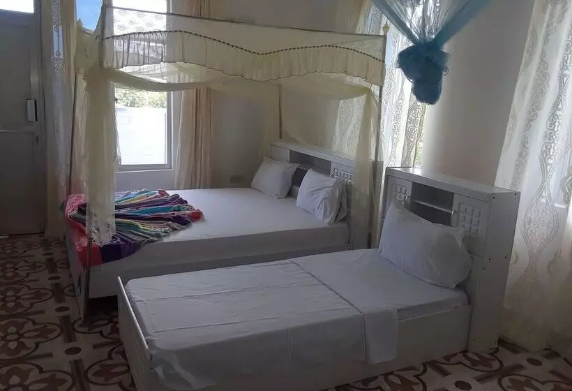 تختخواب و صبحانه Twin Villa