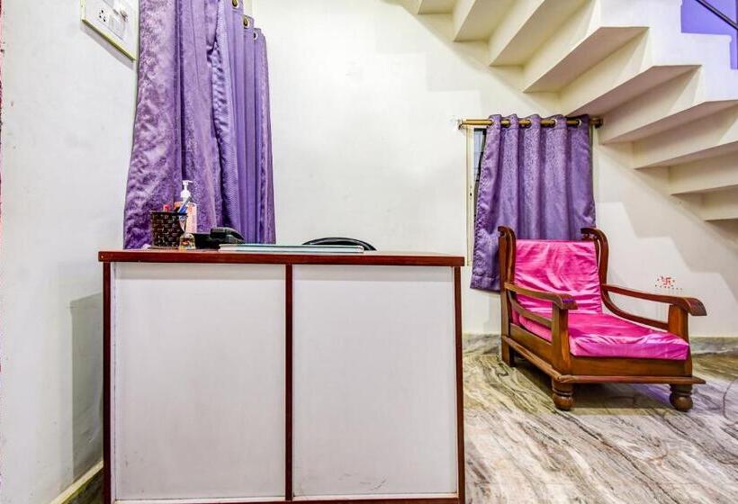 Hotel O Moonlight Premium