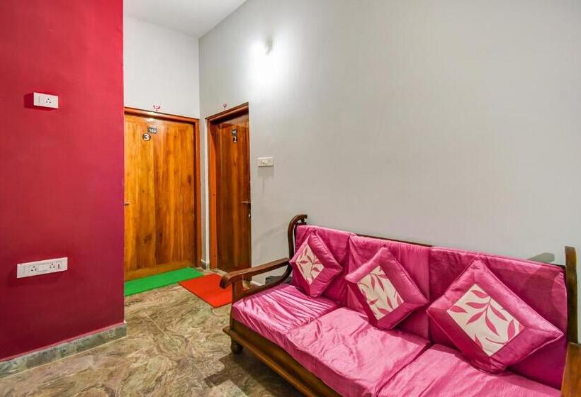 Hotel O Moonlight Premium