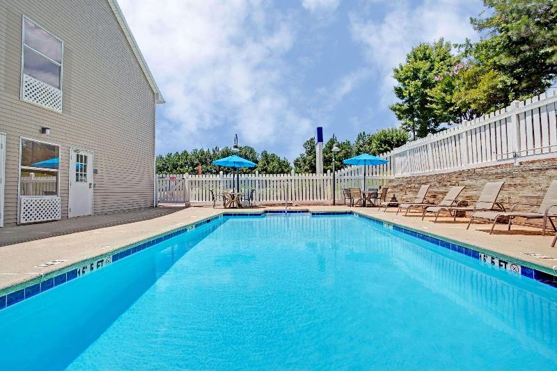 فندق Baymont By Wyndham Kennesaw