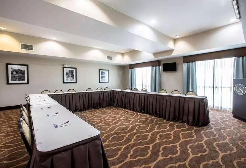 فندق Comfort Suites Johnson City Near University