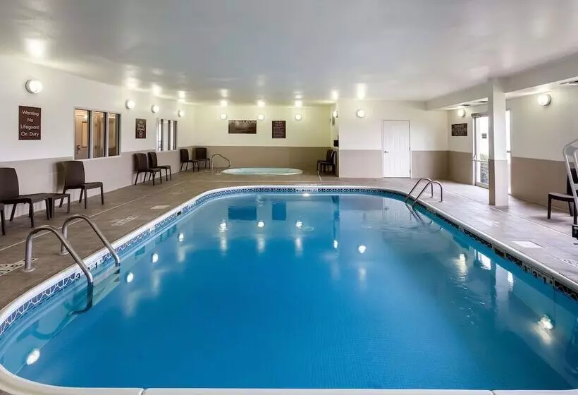 호텔 Comfort Suites Lincoln North