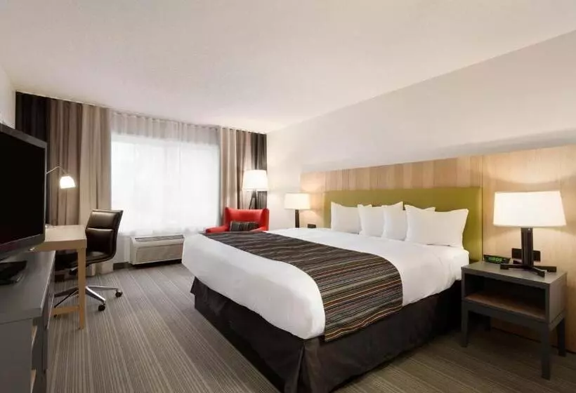 هتل Country Inn & Suites By Radisson, Chippewa Falls, Wi