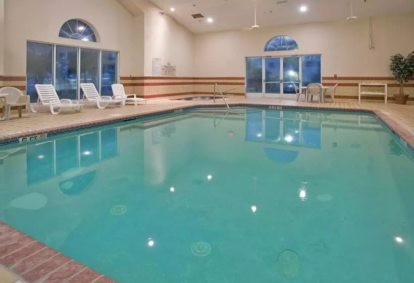 هتل Country Inn & Suites By Radisson, Columbia, Sc