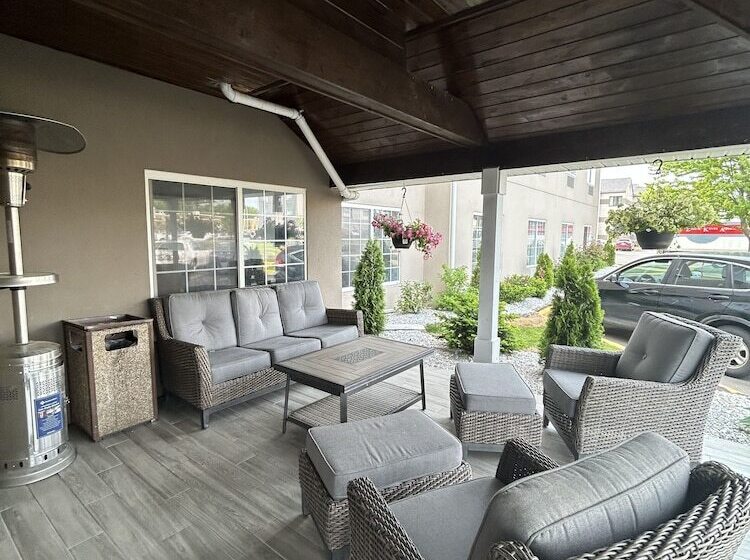 فندق Country Inn & Suites By Radisson, Grand Rapids Airport, Mi