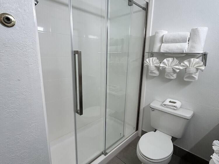 فندق Country Inn & Suites By Radisson, Grand Rapids Airport, Mi