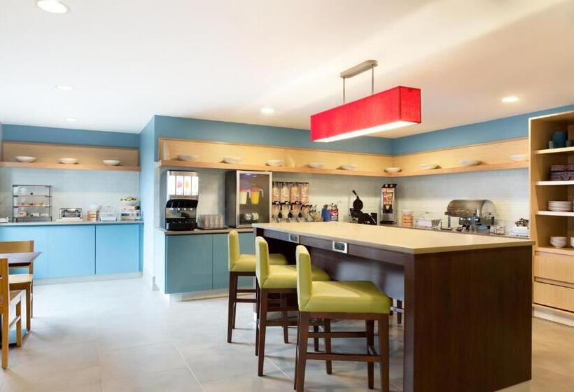 فندق Country Inn & Suites By Radisson, Jackson, Tn