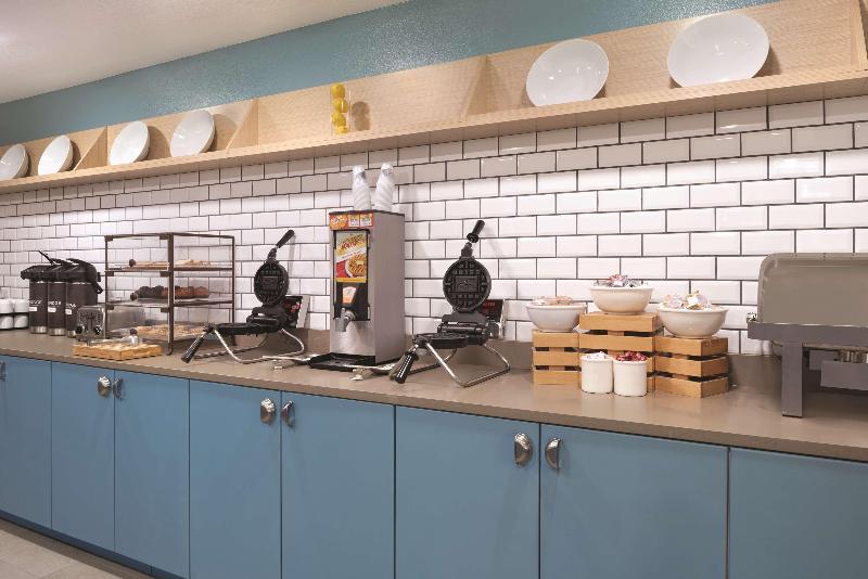 Hotel Country Inn & Suites By Radisson, Waterloo, Ia