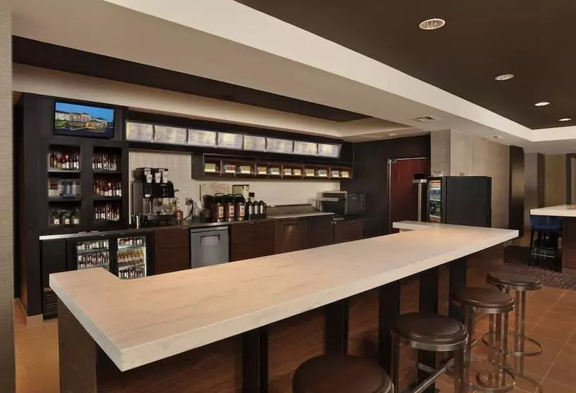 בית מלון כפרי Courtyard Tupelo