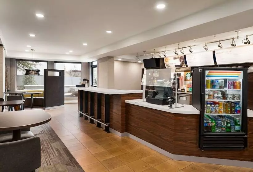 בית מלון כפרי Courtyard Tupelo