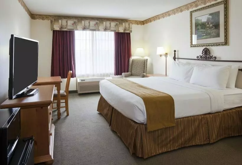 酒店 Crossings By Grandstay Inn And Suites