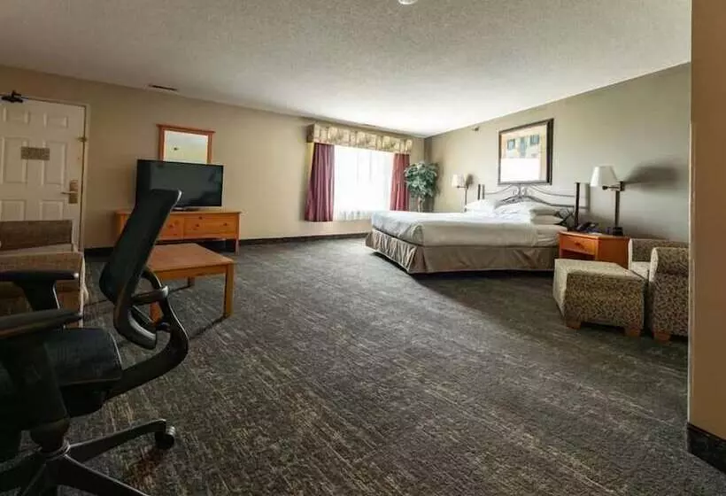 酒店 Crossings By Grandstay Inn And Suites