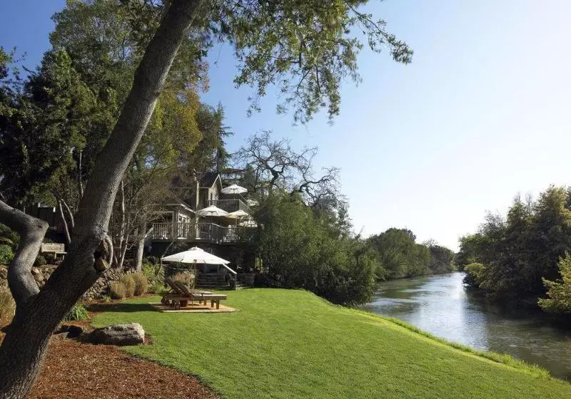 Отель Milliken Creek Inn