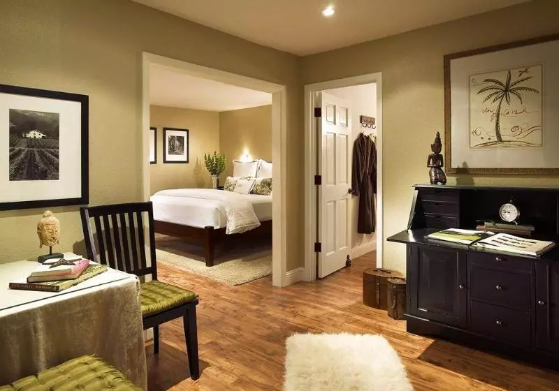 Отель Milliken Creek Inn