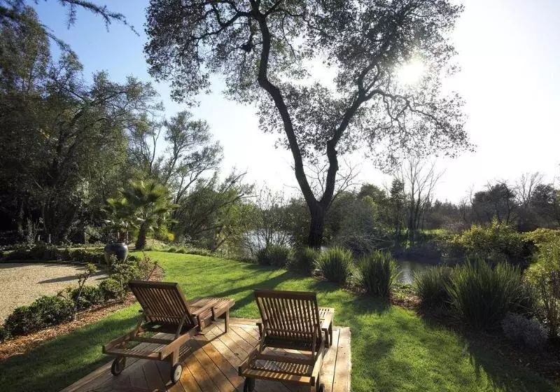 Отель Milliken Creek Inn