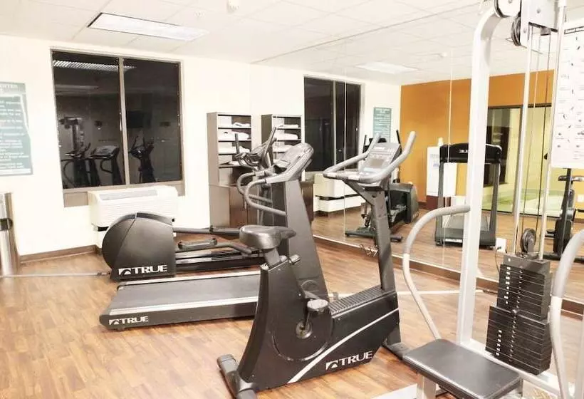 ホテル Ramada By Wyndham Denver International Airport