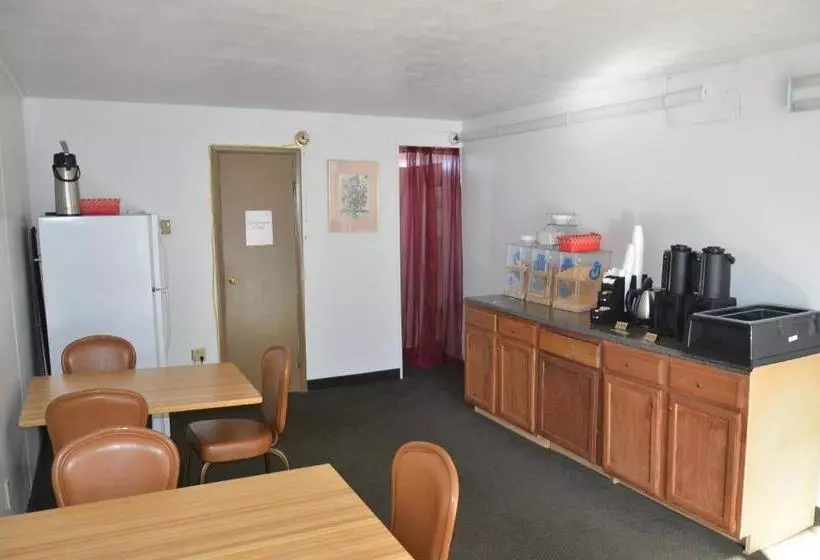 酒店 Red Carpet Inn & Suites Ebensburg