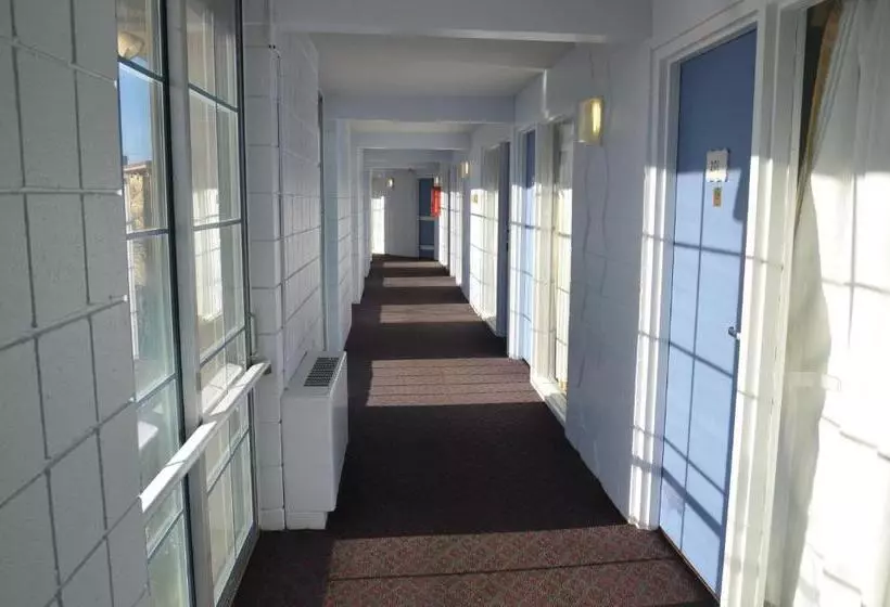 酒店 Red Carpet Inn & Suites Ebensburg