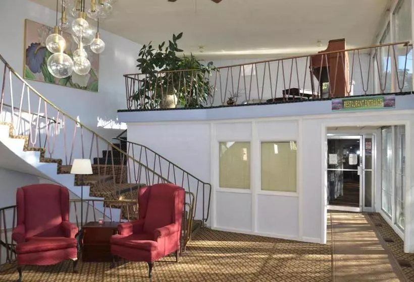 酒店 Red Carpet Inn & Suites Ebensburg