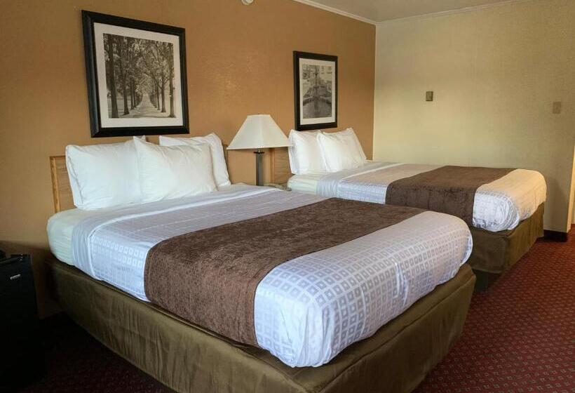 Отель Red Carpet Inn & Suites Ebensburg