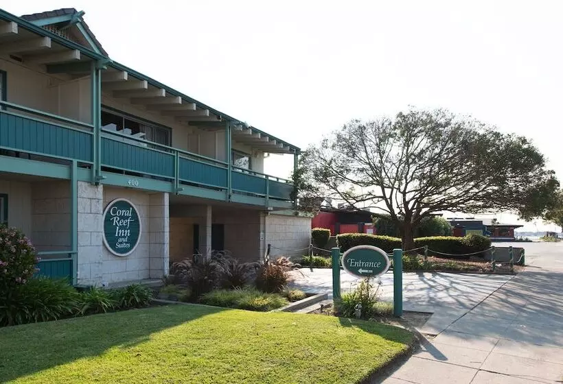 فندق على الطريق Coral Reef Inn & Condo Suites