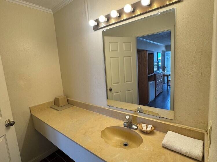 מוטל Country Inn & Suite