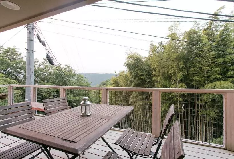 Aamiaismajoitus (B&B) Houtouji Temple