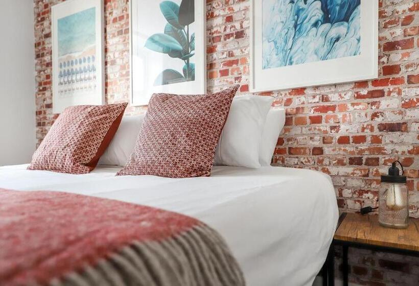 Executive Apartments