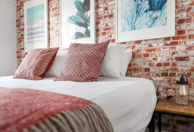 Executive Apartments