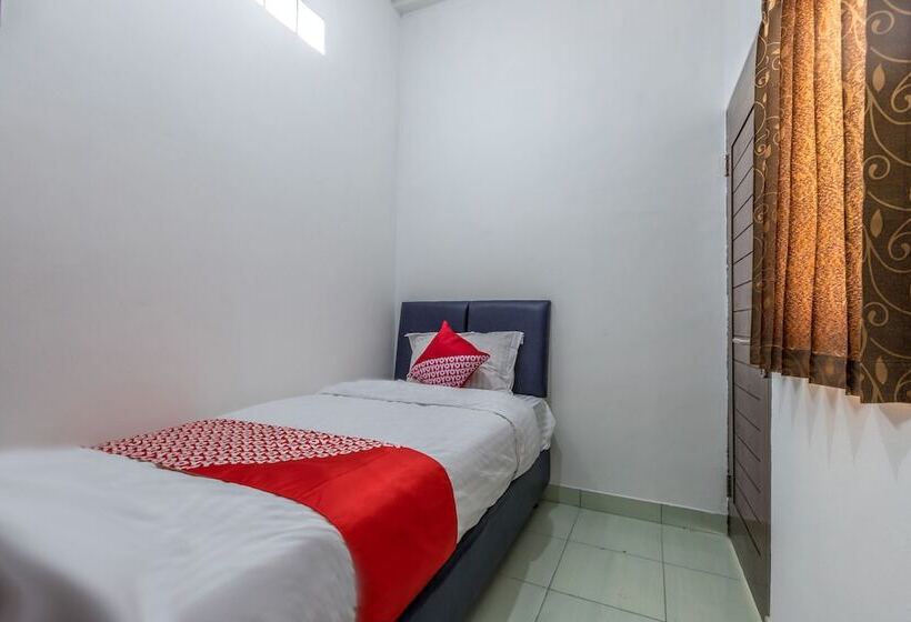 فندق Oyo 1082 Residence Arie 1