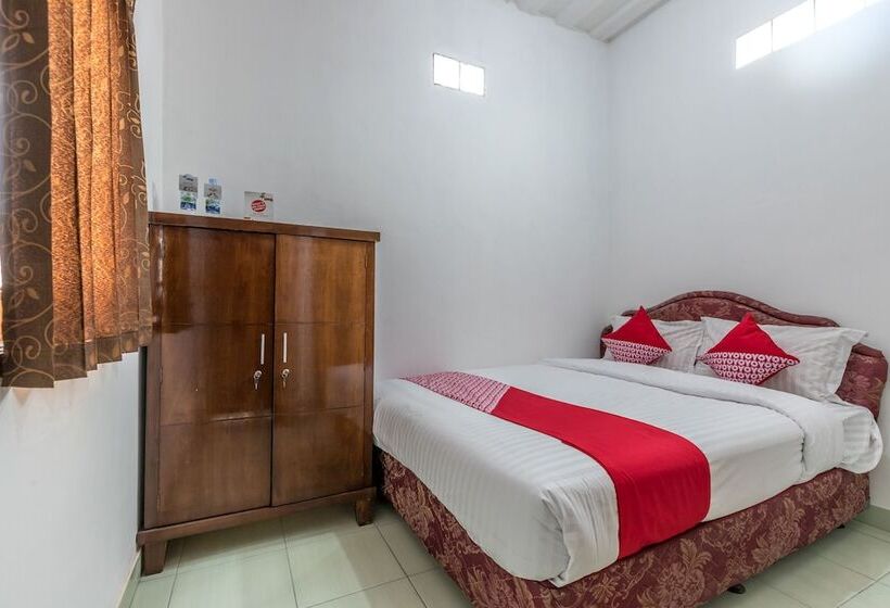 فندق Oyo 1082 Residence Arie 1