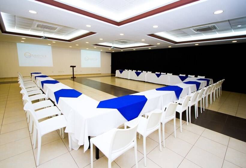 Mar & Sol Hotel Y Restaurante