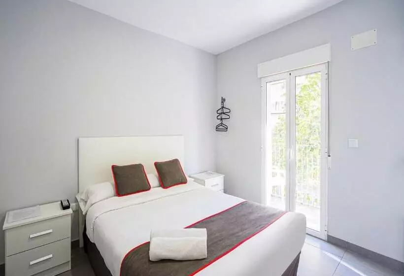 پانسیون Hostal Jireh