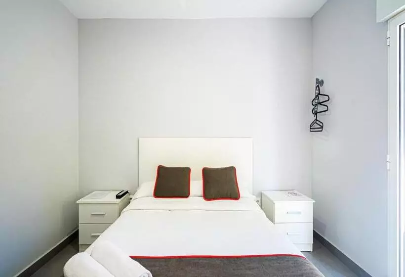 پانسیون Hostal Jireh