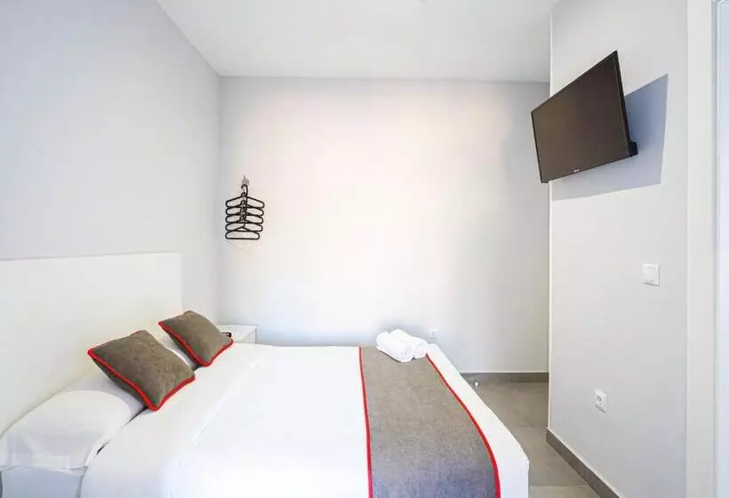 پانسیون Hostal Jireh