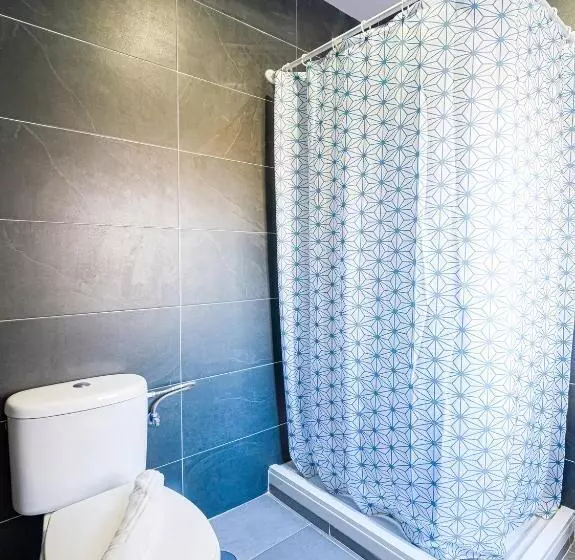 پانسیون Hostal Jireh