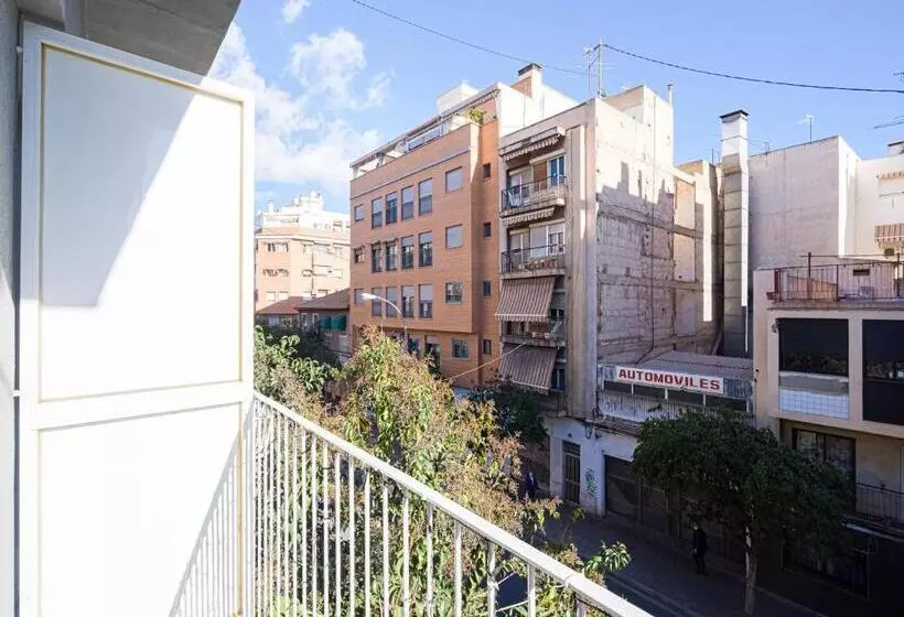 پانسیون Hostal Jireh