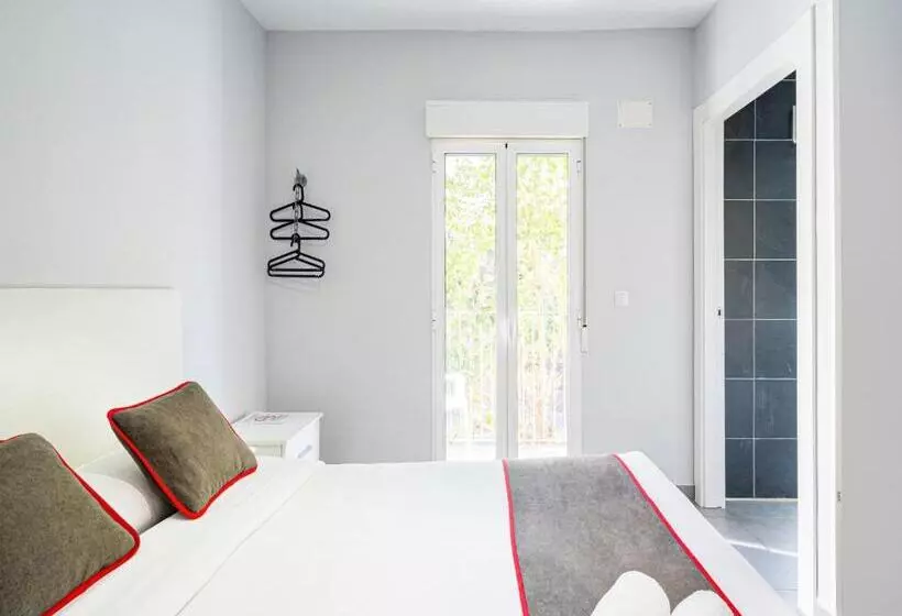 پانسیون Hostal Jireh