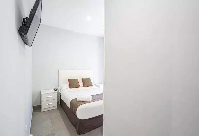 پانسیون Hostal Jireh