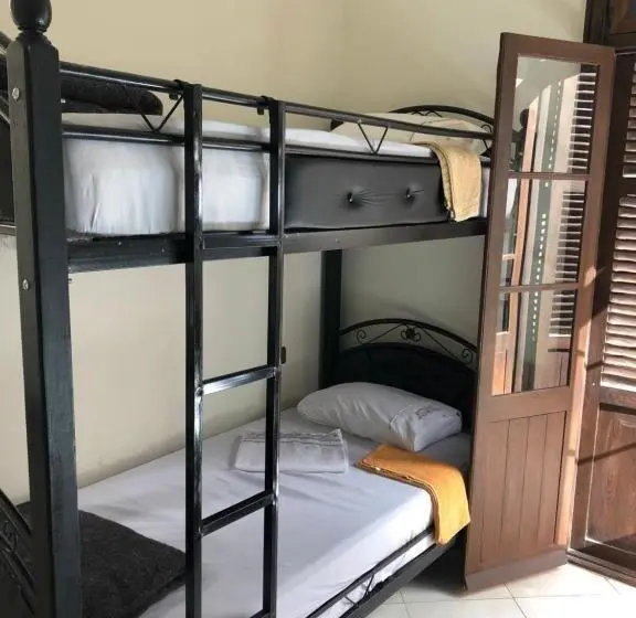 Tanja Lucia Hostel