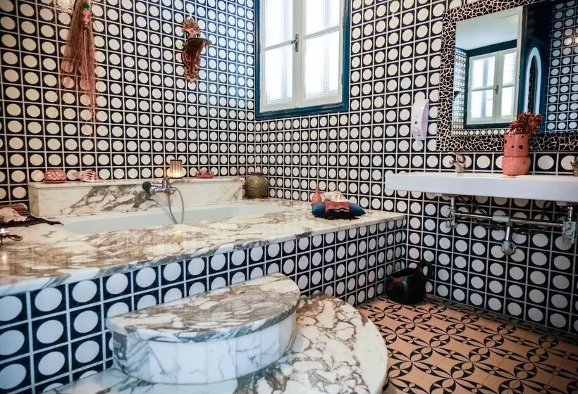 تختخواب و صبحانه Villa Les Palmes