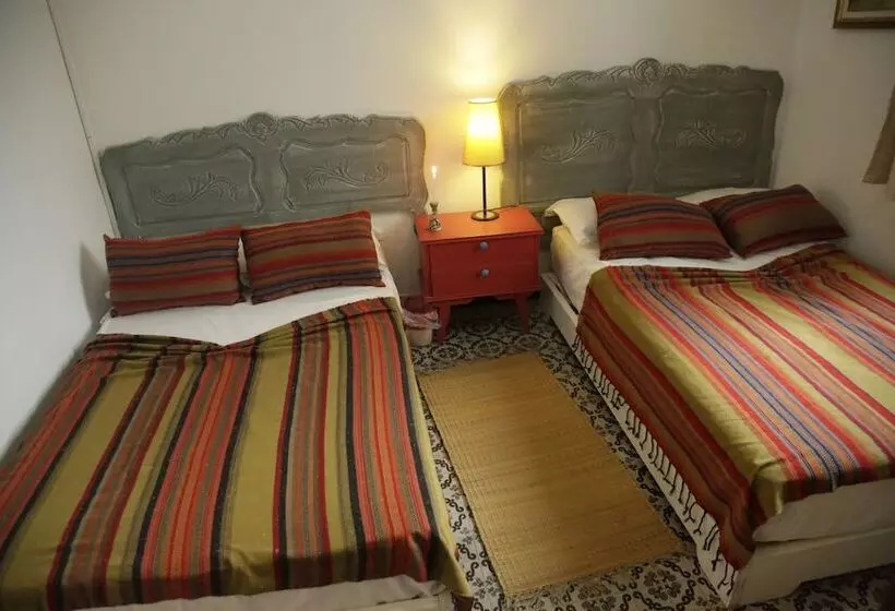 تختخواب و صبحانه Villa Les Palmes