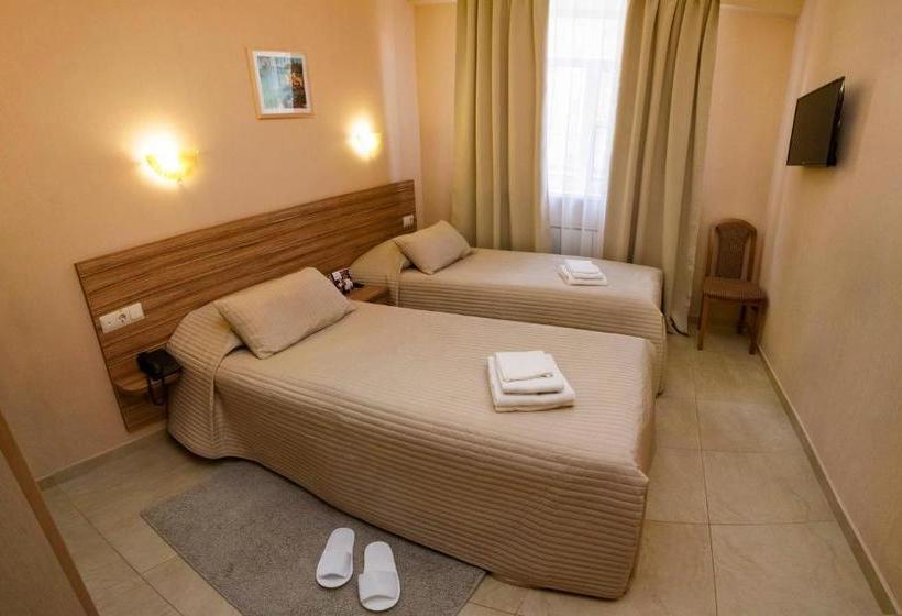 هتل Complex Oktyabrskiy