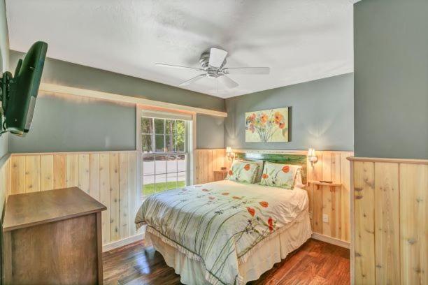 فندق Fish Creek Inn