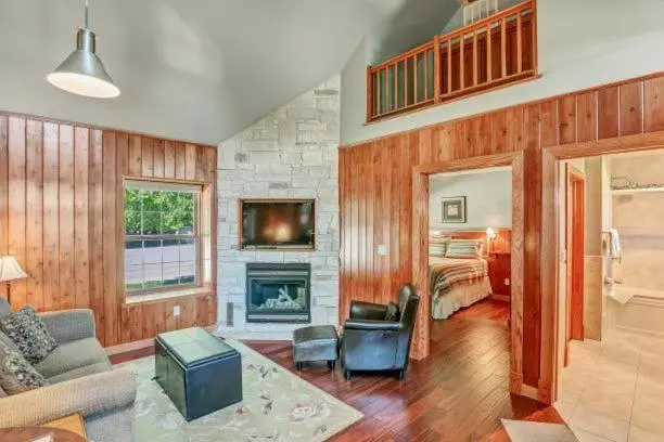هتل Fish Creek Inn