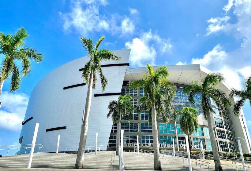 בית מלון כפרי Indigo Miami Brickell By Ihg