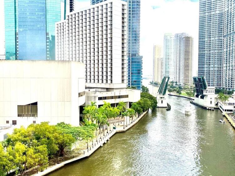 בית מלון כפרי Indigo Miami Brickell By Ihg