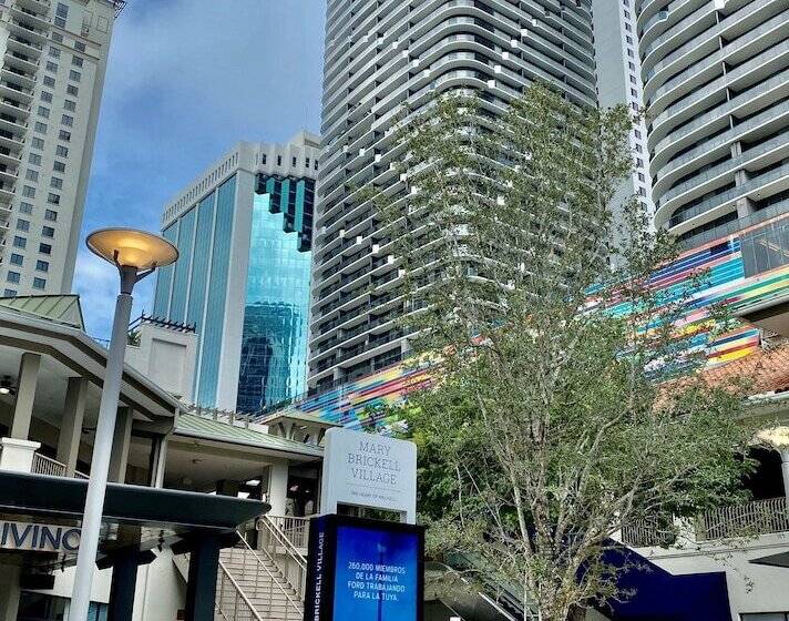 בית מלון כפרי Indigo Miami Brickell By Ihg