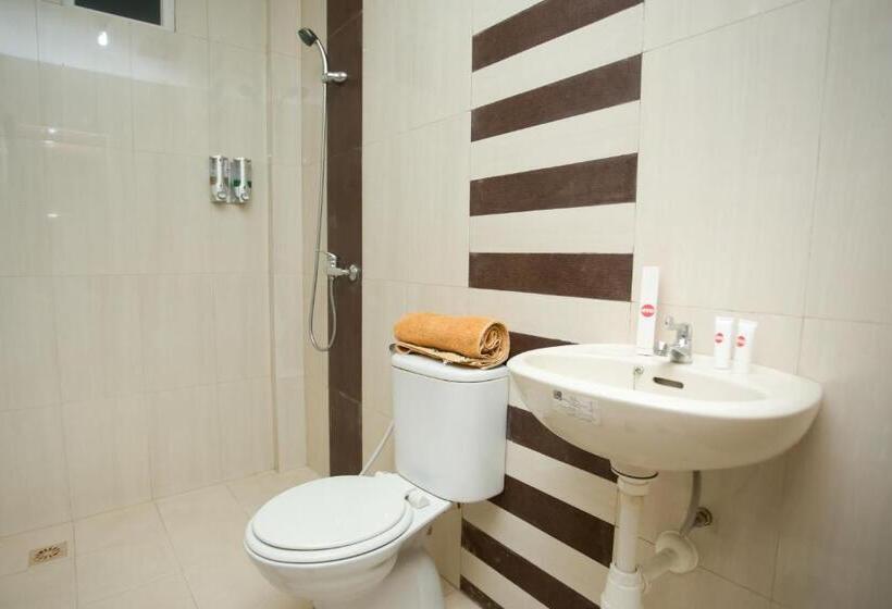 فندق Oyo 850 Lapan Lapan