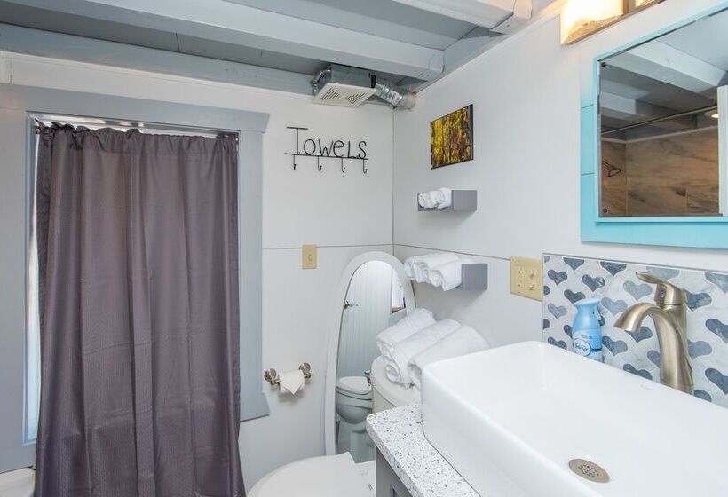 汽车旅馆  Tiny House Leadville